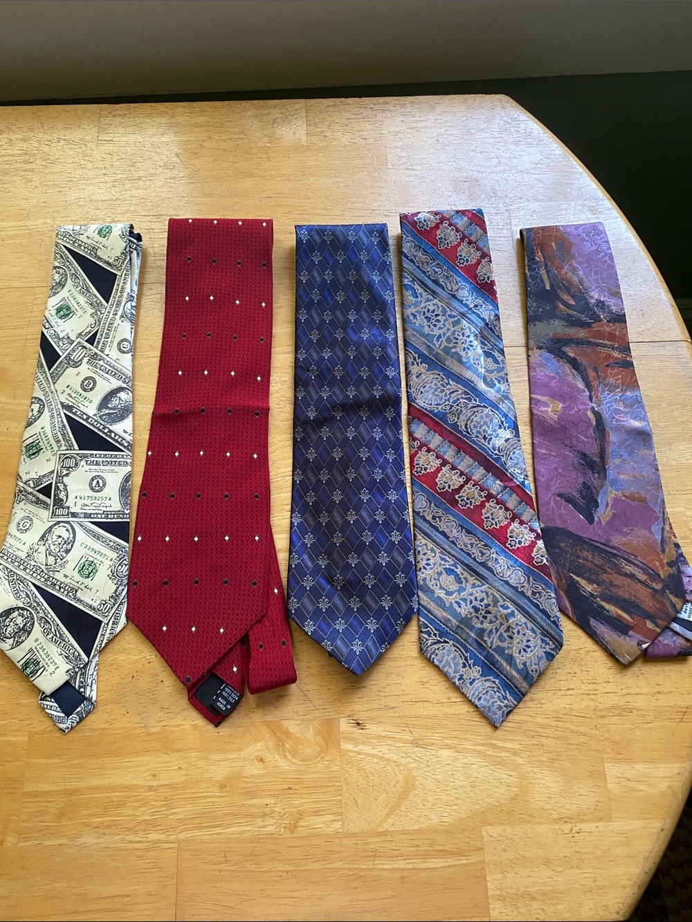 ! 4 ties different brands in good condition